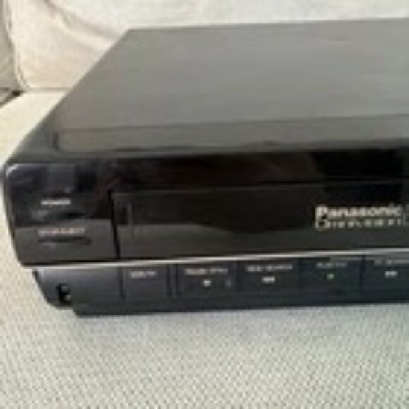 Panasonic PV-4110 VCR Video Cassette Player VHS Player Cleaned Works Tested - Picture 4 of 10